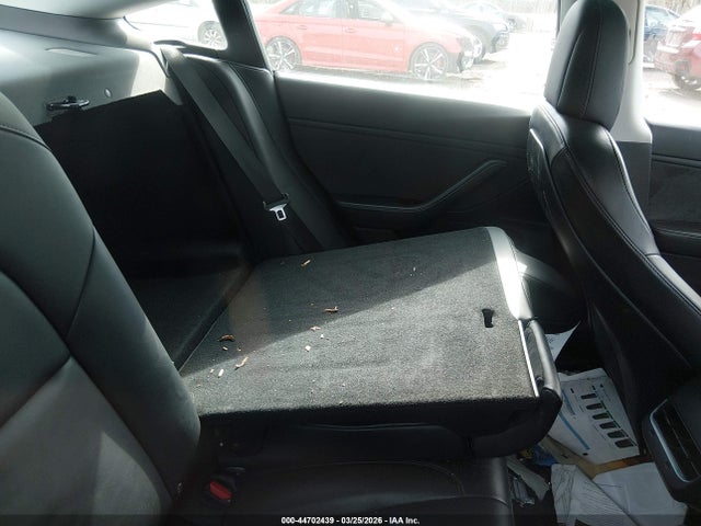44702439 :رقم المزاد ، 5YJ3E1EB0KF208673 vin ، 2019 Tesla Model 3 Long Range/performance مزاد بيع