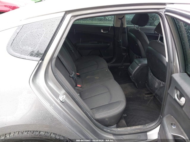 5XXGT4L39JG184051 KIA Optima Lx