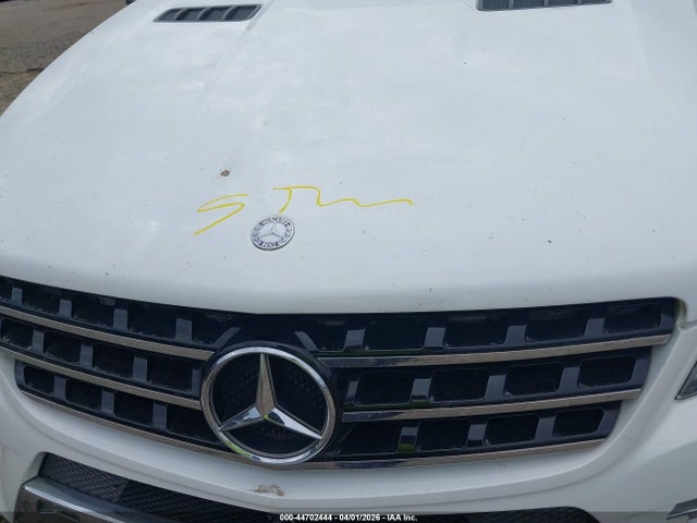 Продаж на аукціоні авто 2015 Mercedes-benz Ml 400 4matic, vin: 4JGDA5GB2FA466756, номер лоту: 44702444