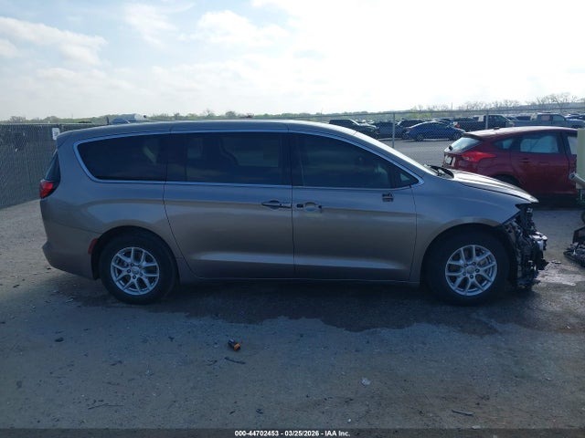 Продаж на аукціоні авто 2017 Chrysler Pacifica Touring, vin: 2C4RC1DG3HR537782, номер лоту: 44702453