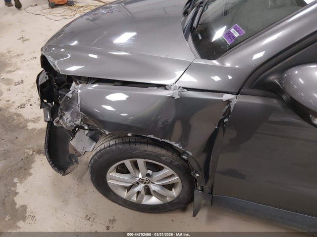 Aukcja sprzedaży 2014 Volkswagen Tiguan S, vin: WVGBV3AX8EW519952, numer aukcji: 44702455
