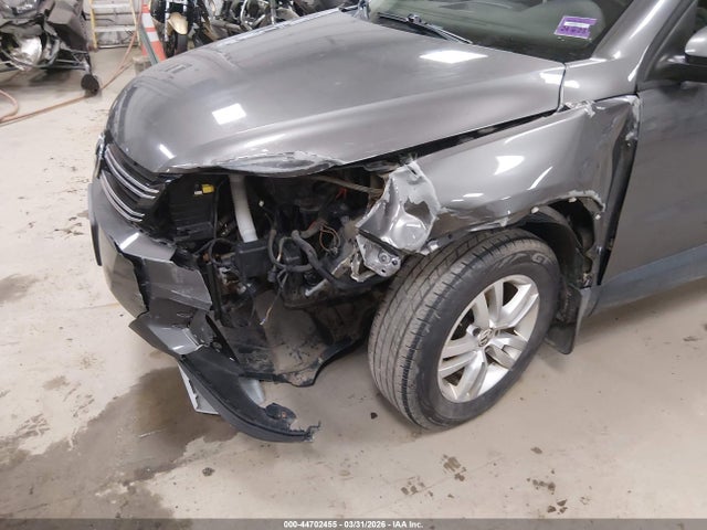 Aukcja sprzedaży 2014 Volkswagen Tiguan S, vin: WVGBV3AX8EW519952, numer aukcji: 44702455