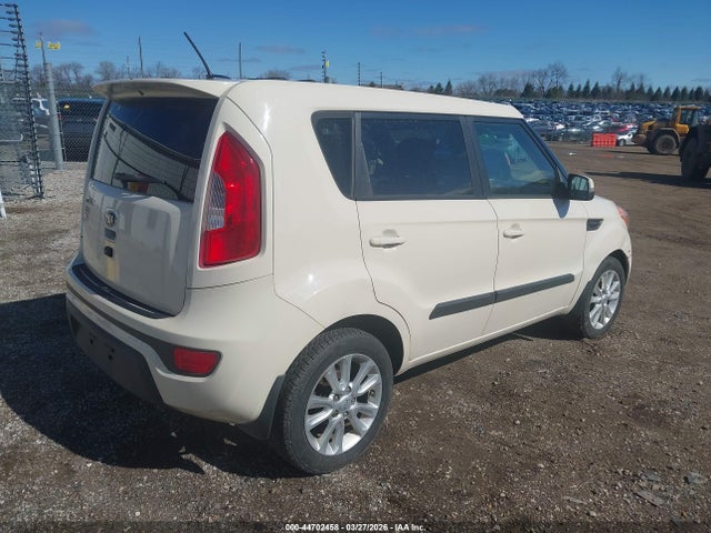 44702458 :رقم المزاد ، KNDJT2A68D7770437 vin ، 2013 Kia Soul + مزاد بيع