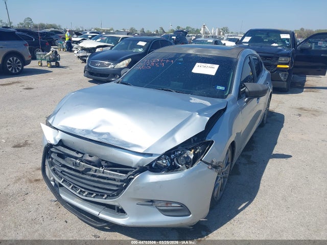 Aukcja sprzedaży 2018 Mazda Mazda3 Touring, vin: 3MZBN1L38JM267839, numer aukcji: 44702506