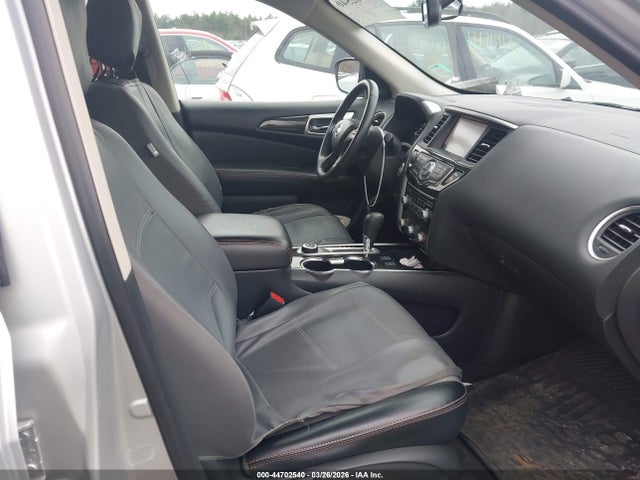 5N1DR2BM4LC588437 Nissan Pathfinder Sv 4wd