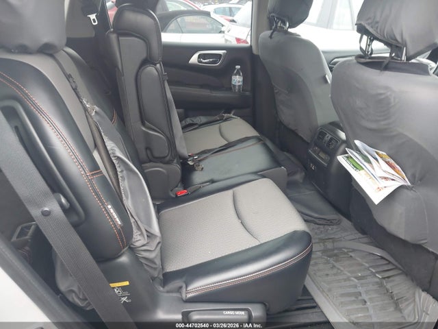 5N1DR2BM4LC588437 Nissan Pathfinder Sv 4wd