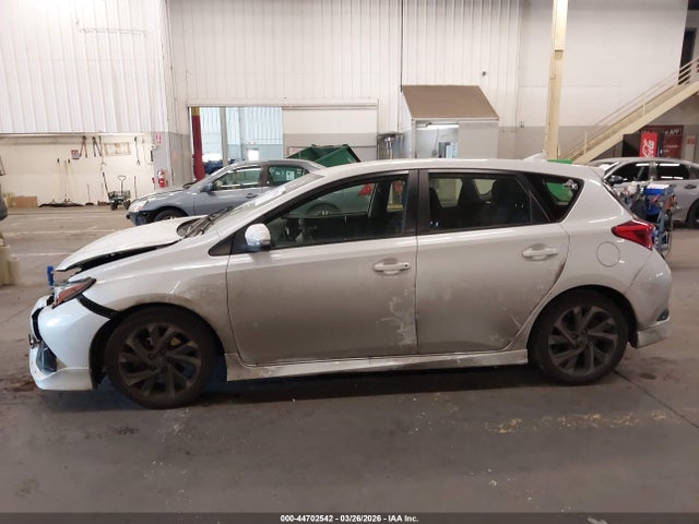 JTNKARJE1JJ553865 Toyota COROLLA IM