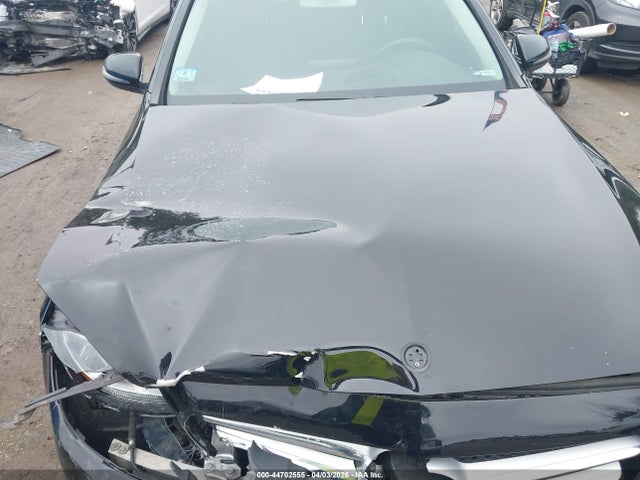 Aukcja sprzedaży 2018 Mercedes-benz C 300 4matic, vin: 55SWF4KB8JU237268, numer aukcji: 44702555