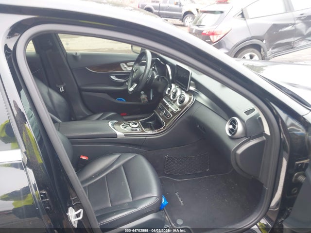 Aukcja sprzedaży 2018 Mercedes-benz C 300 4matic, vin: 55SWF4KB8JU237268, numer aukcji: 44702555
