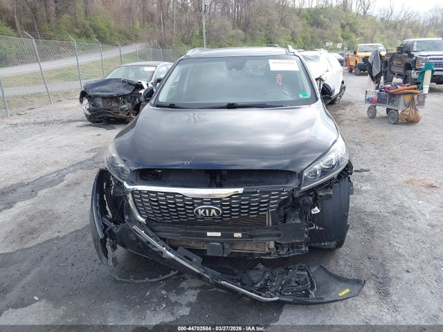 Продажа на аукционе авто 2019 Kia Sorento 3.3l Sx, vin: 5XYPKDA52KG512219, номер лота: 44702584