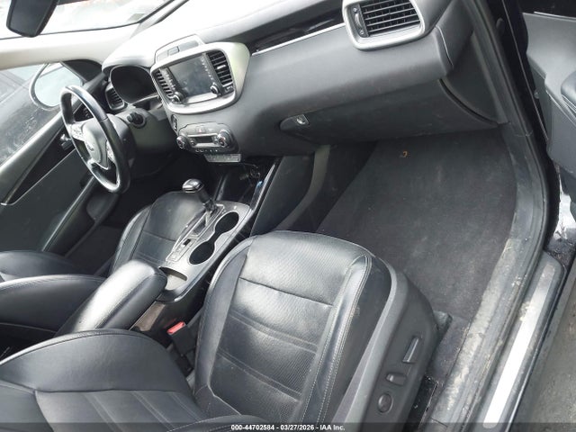 Продажа на аукционе авто 2019 Kia Sorento 3.3l Sx, vin: 5XYPKDA52KG512219, номер лота: 44702584