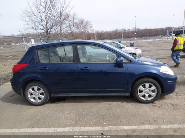 44702612 :رقم المزاد ، 3N1BC13E77L357088 vin ، 2007 Nissan Versa 1.8sl مزاد بيع