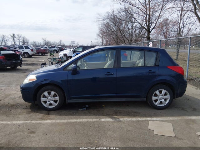 44702612 :رقم المزاد ، 3N1BC13E77L357088 vin ، 2007 Nissan Versa 1.8sl مزاد بيع