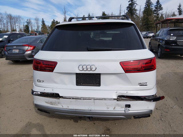 WA1LAAF75JD000990 Audi Q7 3.0t Premium