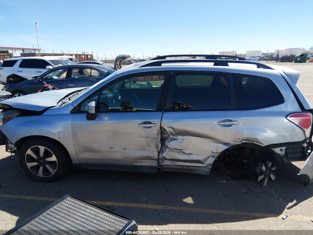 Subaru Forester 2.5i Premium 2017 JF2SJAGC6HH577304 Image 15