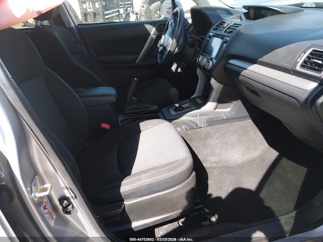 Subaru Forester 2.5i Premium 2017 JF2SJAGC6HH577304 Image 5