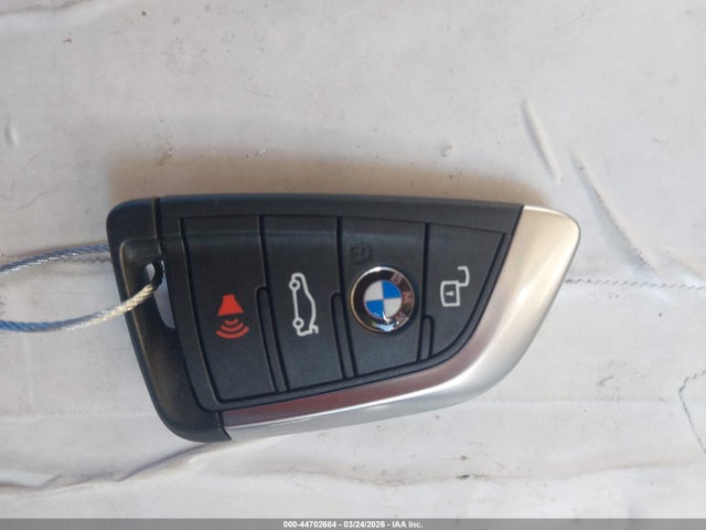 3MW69CW07T8F88978 BMW 330i Na