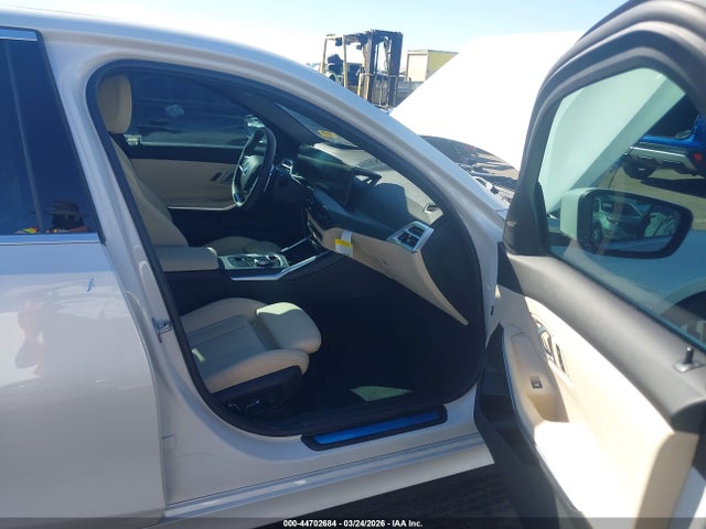 3MW69CW07T8F88978 BMW 330i Na