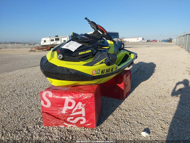 Sea Doo Rxt-300 2018 YDV22067E818 Image 2