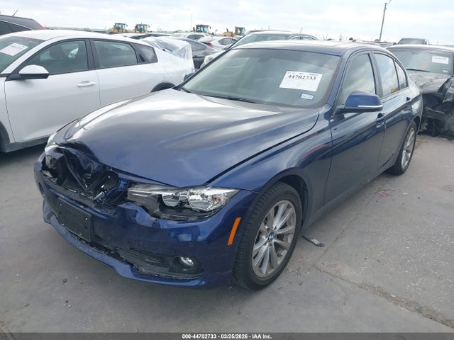 2017 Bmw 320i მანქანა იყიდება აუქციონზე, vin: WBA8E1G30HNU18306, აუქციონის ნომერი: 44702733