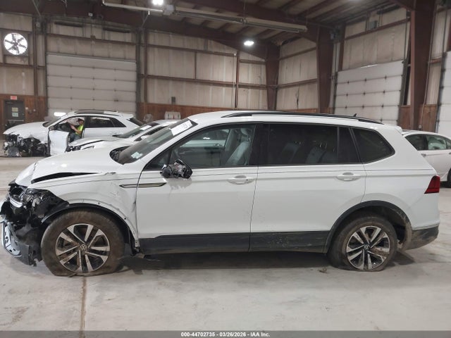 2024 Volkswagen Tiguan 2.0t S მანქანა იყიდება აუქციონზე, vin: 3VVRB7AX4RM142398, აუქციონის ნომერი: 44702735
