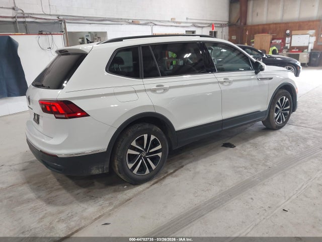 2024 Volkswagen Tiguan 2.0t S მანქანა იყიდება აუქციონზე, vin: 3VVRB7AX4RM142398, აუქციონის ნომერი: 44702735