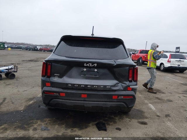 44702736 :رقم المزاد ، 5XYRGDLC8NG085798 vin ، 2022 Kia Sorento Lx مزاد بيع
