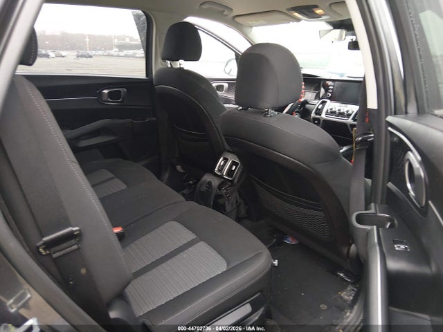 44702736 :رقم المزاد ، 5XYRGDLC8NG085798 vin ، 2022 Kia Sorento Lx مزاد بيع