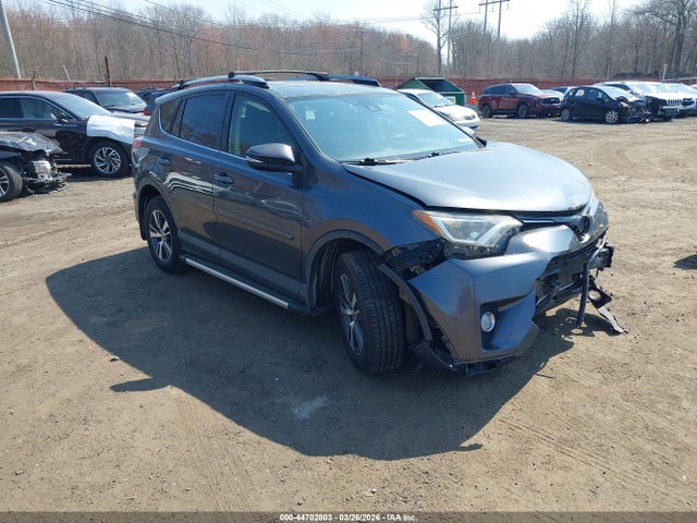 2018 TOYOTA RAV4 JTMRFREV7JD242678