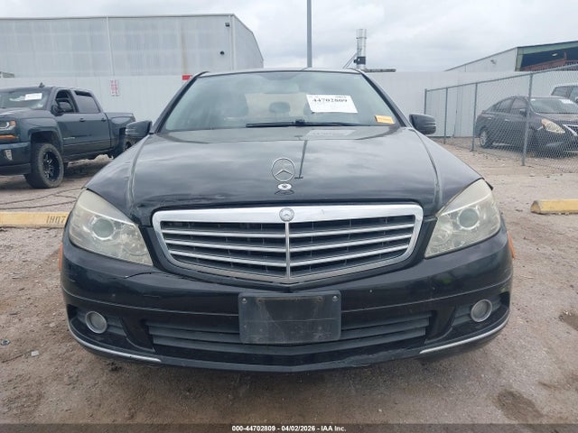 2011 Mercedes-benz C 300 Luxury 4matic მანქანა იყიდება აუქციონზე, vin: WDDGF8BBXBR167223, აუქციონის ნომერი: 44702809