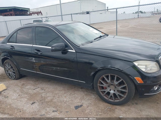 2011 Mercedes-benz C 300 Luxury 4matic მანქანა იყიდება აუქციონზე, vin: WDDGF8BBXBR167223, აუქციონის ნომერი: 44702809