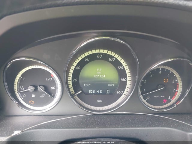 2011 Mercedes-benz C 300 Luxury 4matic მანქანა იყიდება აუქციონზე, vin: WDDGF8BBXBR167223, აუქციონის ნომერი: 44702809
