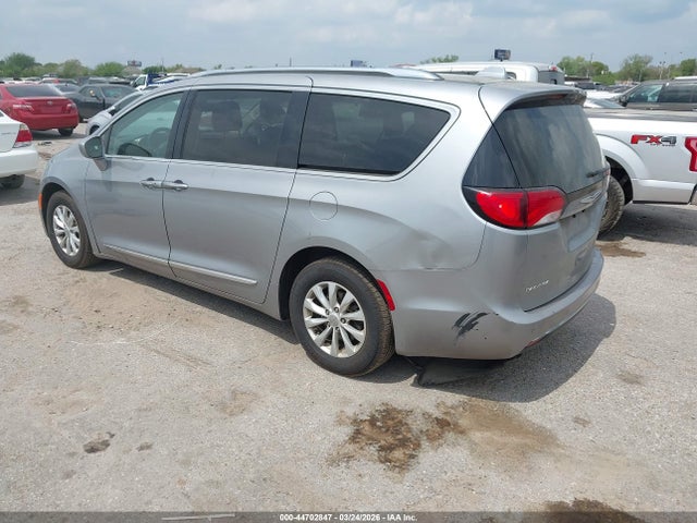 2018 Chrysler Pacifica Touring L მანქანა იყიდება აუქციონზე, vin: 2C4RC1BG7JR356077, აუქციონის ნომერი: 44702847