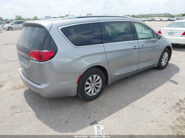 2018 Chrysler Pacifica Touring L მანქანა იყიდება აუქციონზე, vin: 2C4RC1BG7JR356077, აუქციონის ნომერი: 44702847