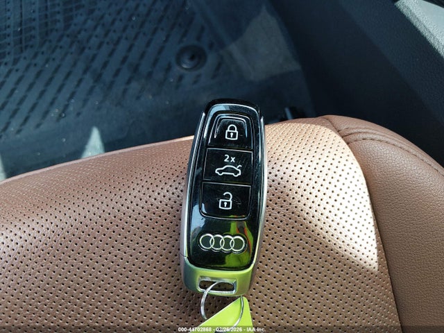 Auction sale of the 2022 Audi E-tron Premium Plus Quattro, vin: WA1LAAGE8NB028507, lot number: 44702868