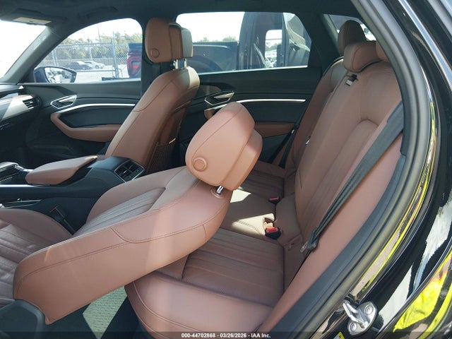 Auction sale of the 2022 Audi E-tron Premium Plus Quattro, vin: WA1LAAGE8NB028507, lot number: 44702868