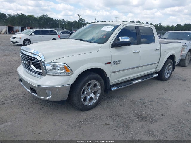 1C6RR7NM0HS883493 RAM 1500 Laramie 4x4 5&#039;7 Box