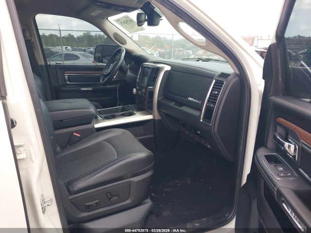 1C6RR7NM0HS883493 RAM 1500 Laramie 4x4 5&#039;7 Box