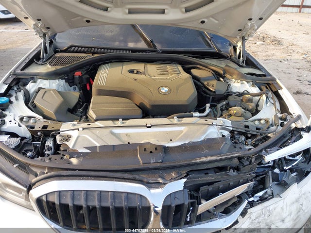 44702885 :رقم المزاد ، 3MW5R1J00M8C11871 vin ، 2021 Bmw 330i مزاد بيع