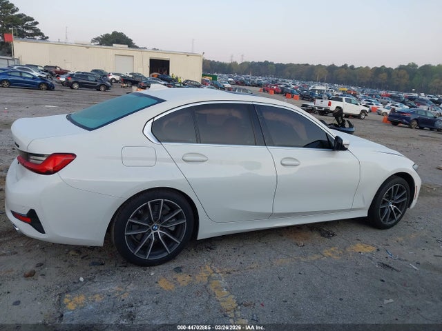 44702885 :رقم المزاد ، 3MW5R1J00M8C11871 vin ، 2021 Bmw 330i مزاد بيع