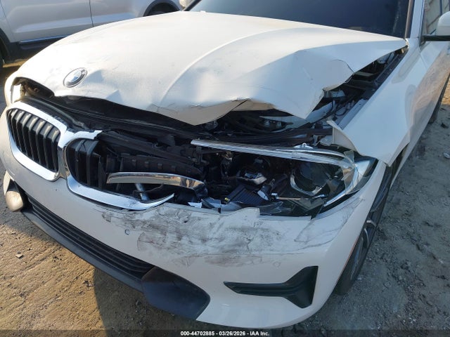 44702885 :رقم المزاد ، 3MW5R1J00M8C11871 vin ، 2021 Bmw 330i مزاد بيع