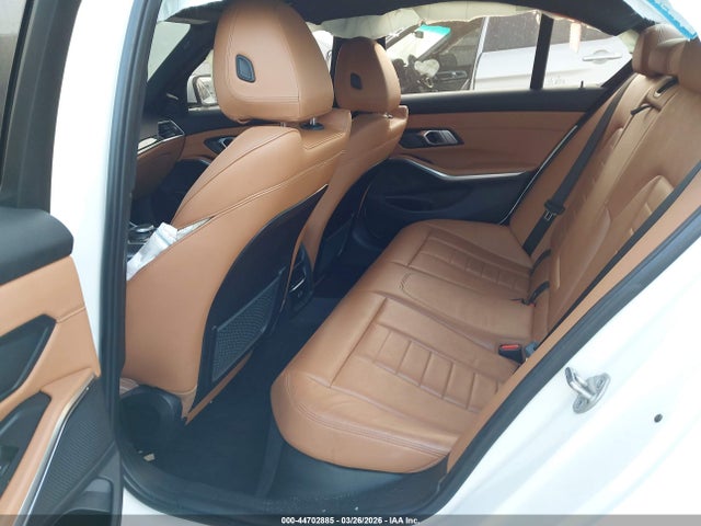 44702885 :رقم المزاد ، 3MW5R1J00M8C11871 vin ، 2021 Bmw 330i مزاد بيع
