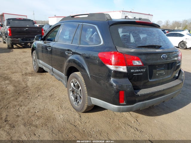 2013 Subaru Outback 2.5i მანქანა იყიდება აუქციონზე, vin: 4S4BRCAC8D3301463, აუქციონის ნომერი: 44702911