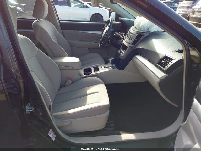 2013 Subaru Outback 2.5i მანქანა იყიდება აუქციონზე, vin: 4S4BRCAC8D3301463, აუქციონის ნომერი: 44702911
