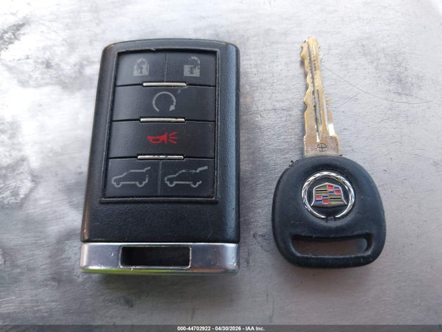 Продаж на аукціоні авто 2010 Cadillac Escalade Esv Platinum Edition, vin: 1GYUKKEF2AR215164, номер лоту: 44702922