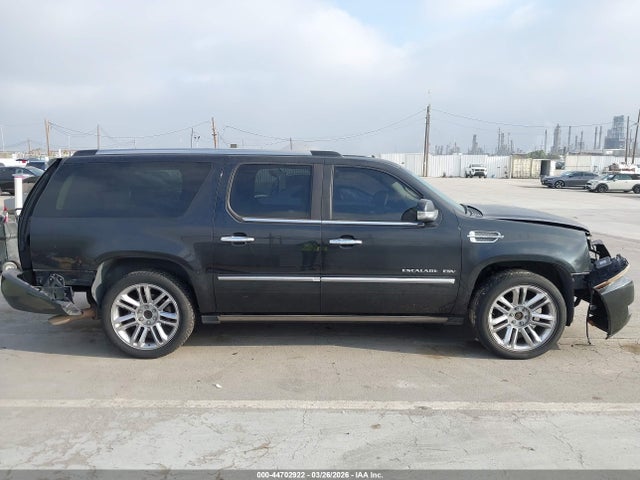 Продаж на аукціоні авто 2010 Cadillac Escalade Esv Platinum Edition, vin: 1GYUKKEF2AR215164, номер лоту: 44702922