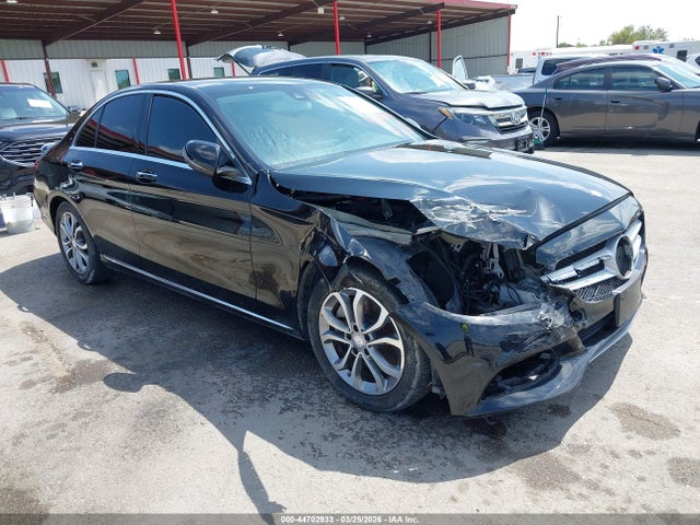 44702933 :رقم المزاد ، 55SWF4JB3HU200396 vin ، 2017 Mercedes-benz C 300 مزاد بيع