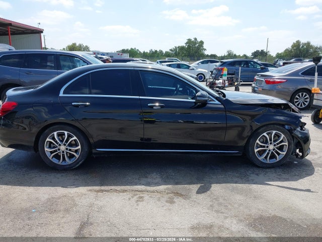 Aukcja sprzedaży 2017 Mercedes-benz C 300, vin: 55SWF4JB3HU200396, numer aukcji: 44702933