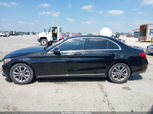 Aukcja sprzedaży 2017 Mercedes-benz C 300, vin: 55SWF4JB3HU200396, numer aukcji: 44702933