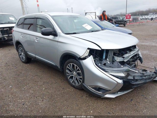 Продаж на аукціоні авто 2018 Mitsubishi Outlander Es, vin: JA4AZ3A36JJ005164, номер лоту: 44702934